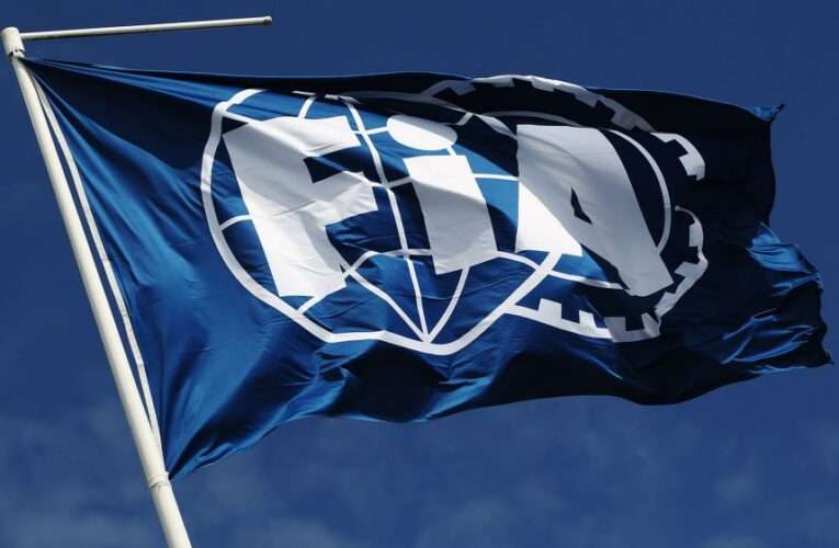 Экс-пилот “Формулы-1” не подписал спецдокумент FIA для гонщиков из Беларуси и России