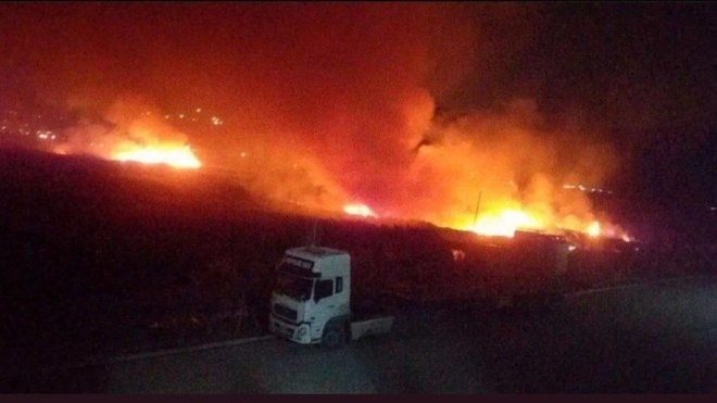 Колонну иранских грузовиков на сирийско-иракской-границе атаковали неопознанные самолеты
