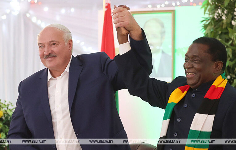 Перепахать все Зимбабве готов Александр Лукашенко